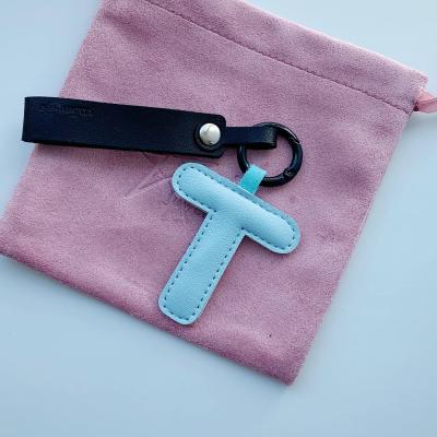 Брелок украшение на сумку Буква T голубая